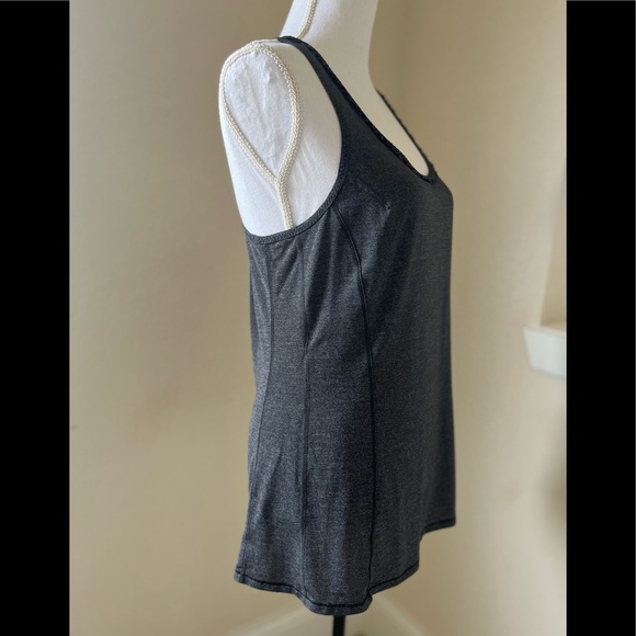 Lululemon Run: Silver Bullet Sleeveless Tech top - Picture 5 of 15